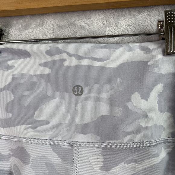 Lululemon Wonder Under High Rise Leggings Size 4 Camo White/Grey Workout Gym - Picture 10 of 12